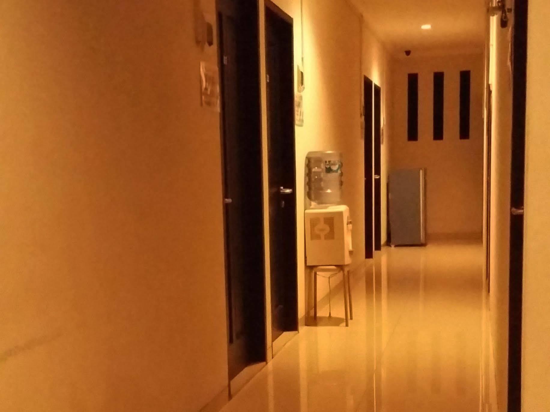 Comfort House Hotell Balikpapan  Eksteriør bilde