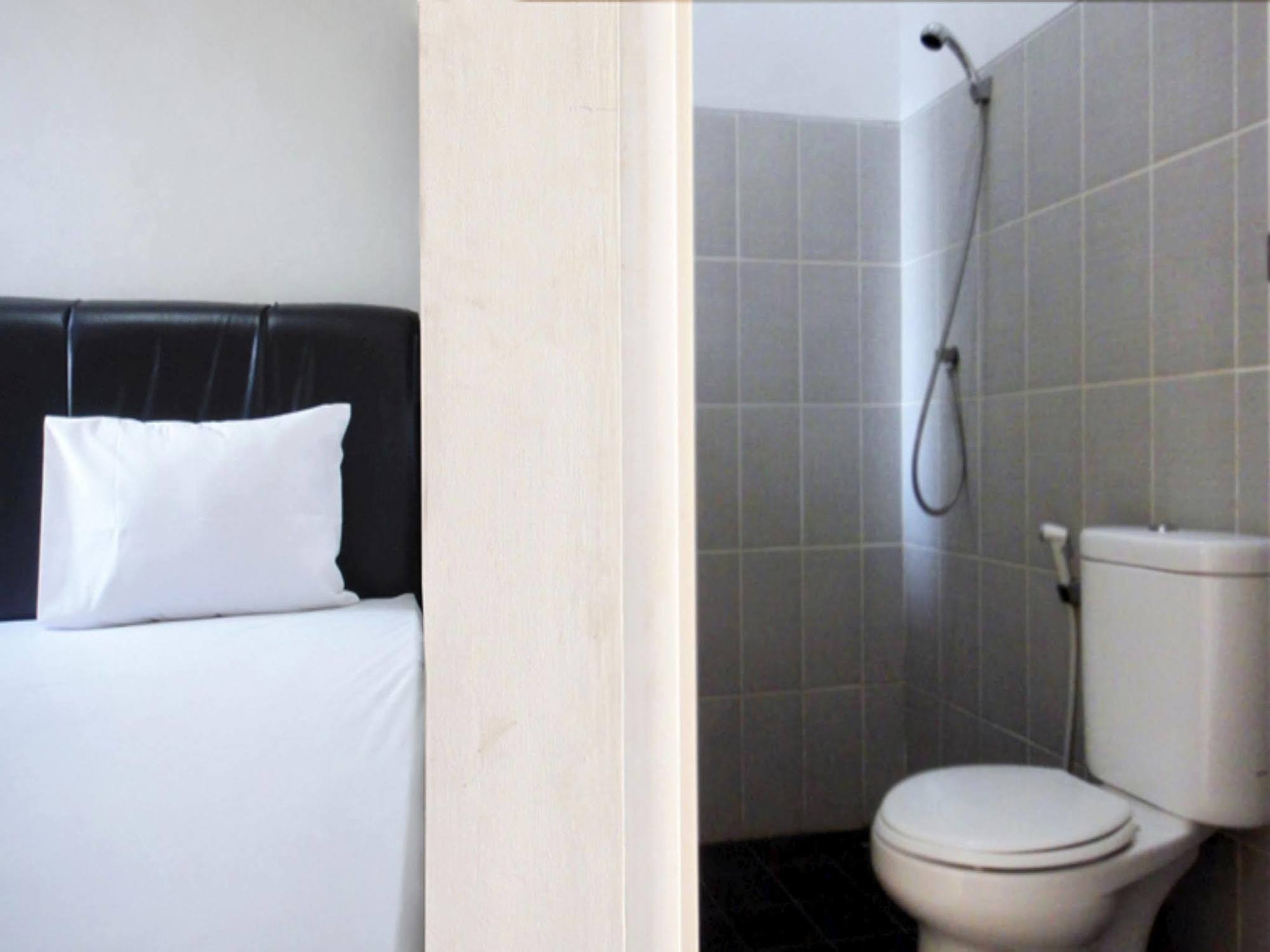 Comfort House Hotell Balikpapan  Eksteriør bilde